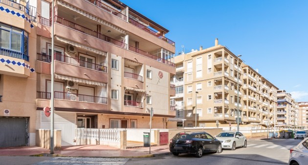 Apartment - Sale - Guardamar del Segura - Pueblo