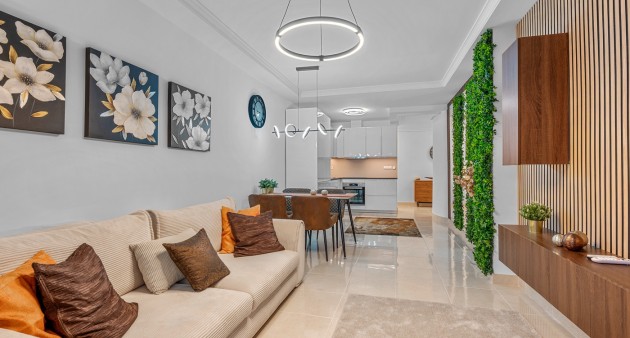 Apartment - Vente - Torrevieja - Playa del cura