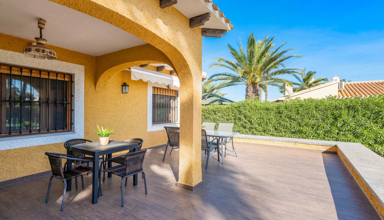 Bruktbolig - Chalet - Cabo Roig