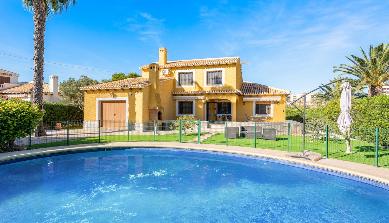 Bruktbolig - Chalet - Cabo Roig