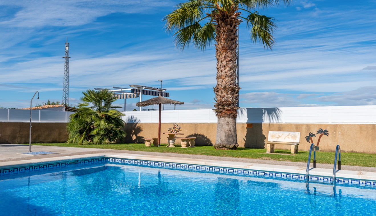 Bruktbolig - Villa - Algorfa - Algorfa - Urb. Montebello