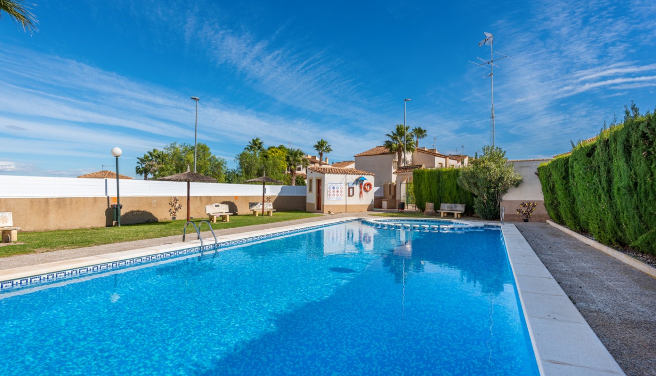 Bruktbolig - Villa - Algorfa - Algorfa - Urb. Montebello