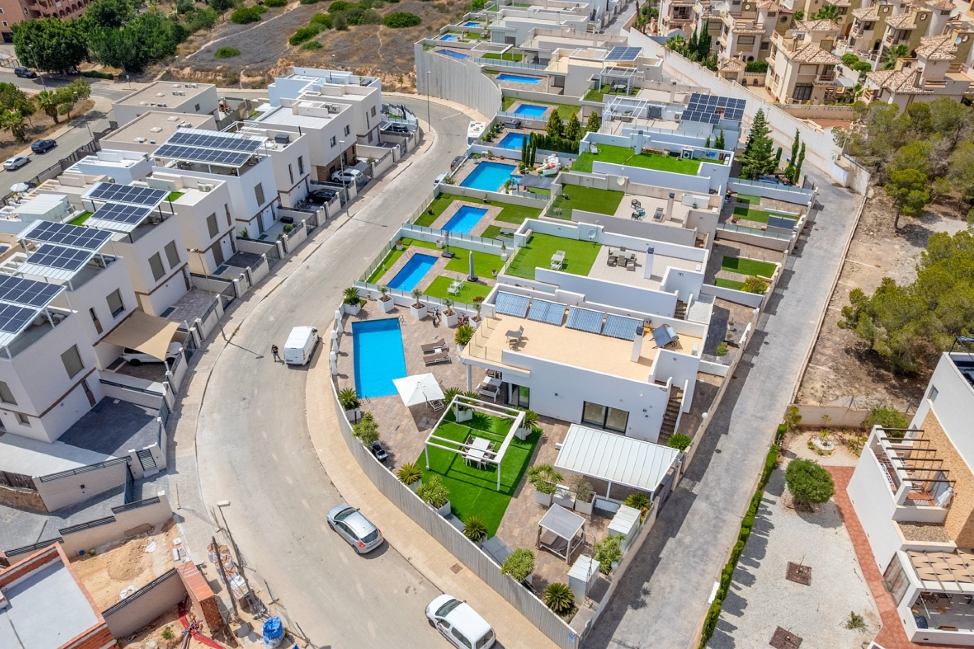 Bruktbolig - Villa - Orihuela costa - Villamartín