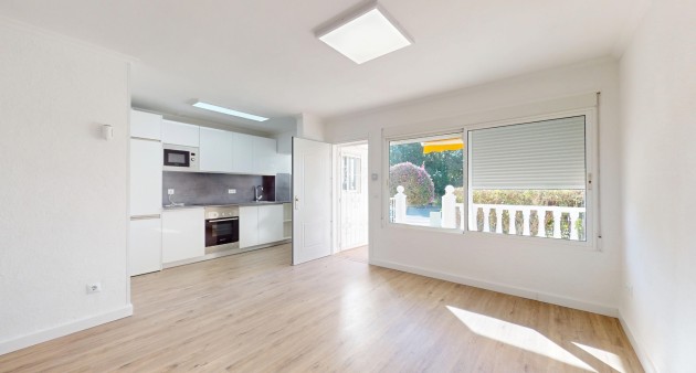 Bungalow - Sale - Orihuela costa - Villamartín