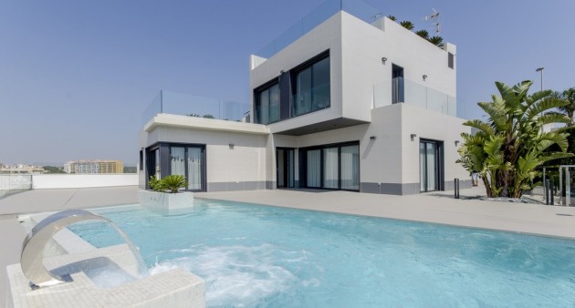 Chalet - Nueva construcción  - Orihuela costa - Campoamor