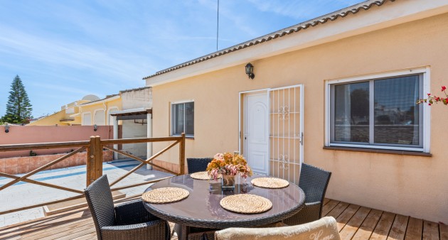 Chalet - Venta - Torrevieja - Torrevieja