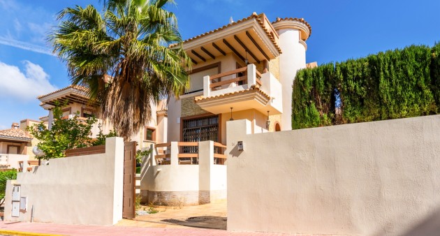 Chalet - Venta - Villamartín - Villamartín