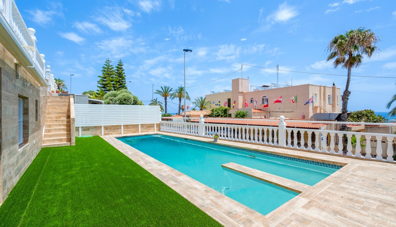De location - Villa - Torrevieja