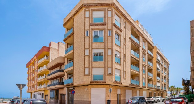 Flat - Sprzedaż - Torrevieja - La Mata