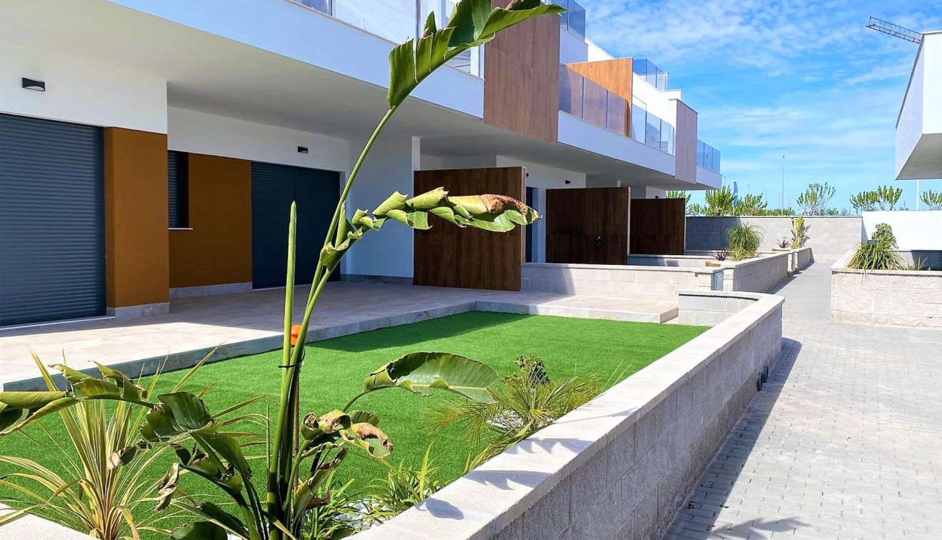 New Build - Bungalow - Pilar de La Horadada - Polideportivo