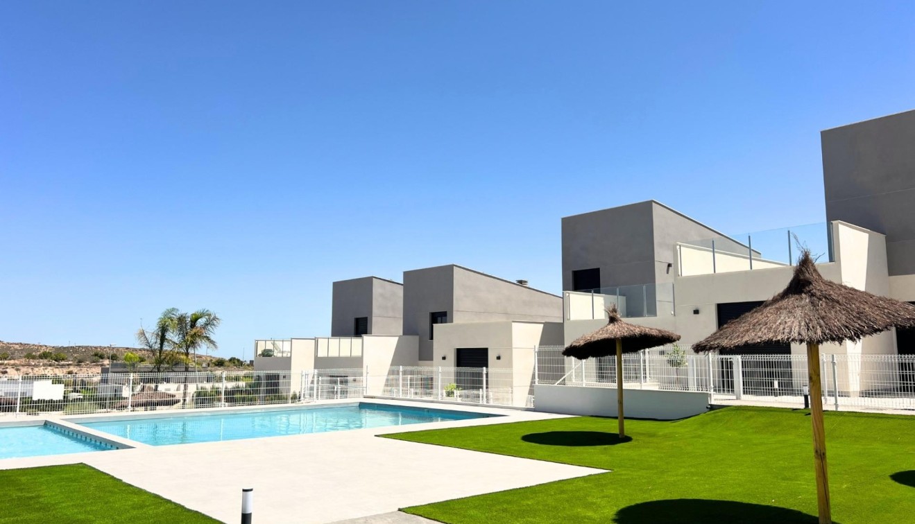 New Build - Town House - BAÑOS Y MENDIGO - Altaona Golf