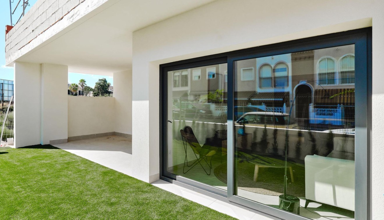 Nouvelle construction - Bungalow - Torrevieja - Villa Amalia