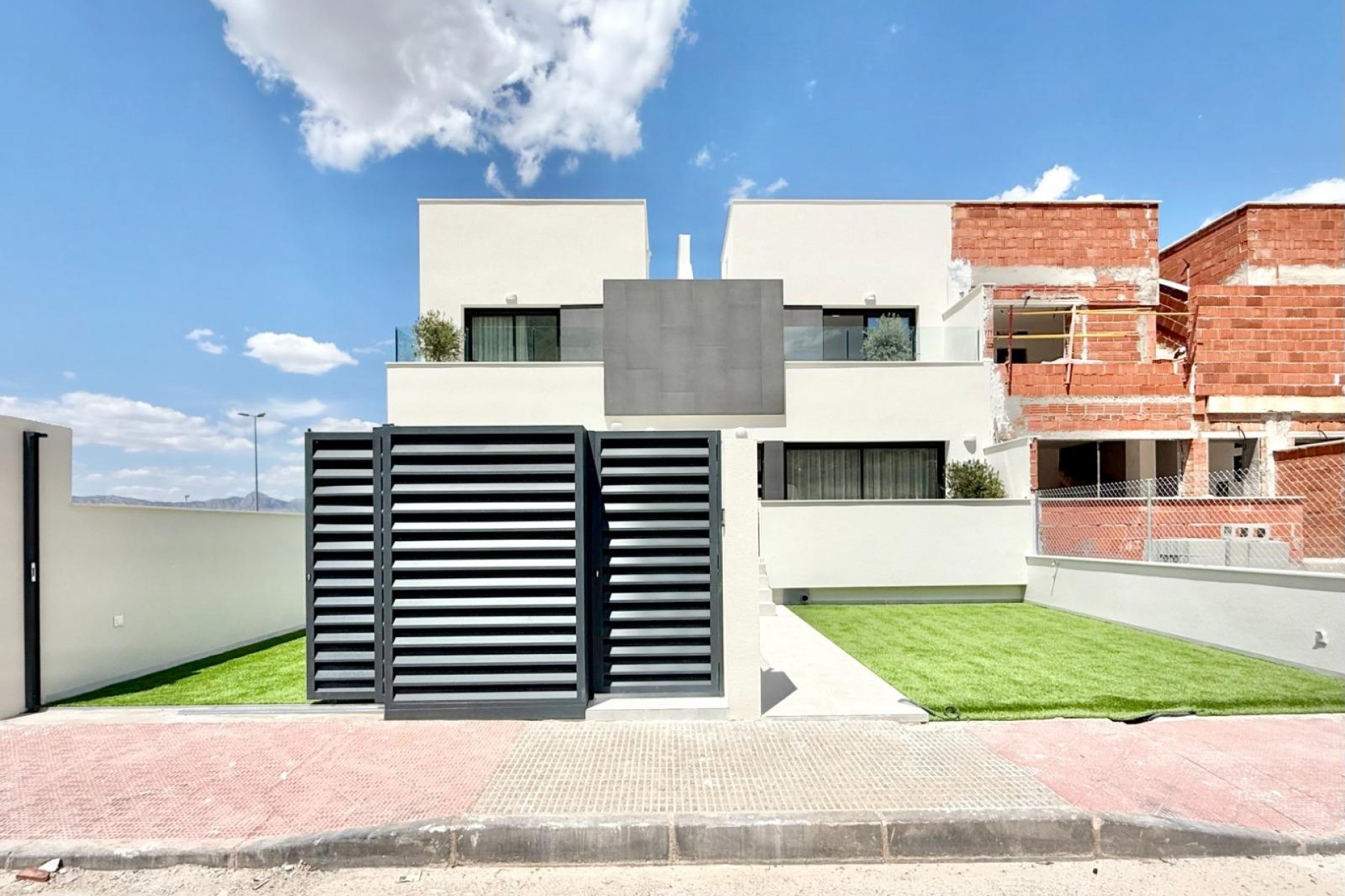 Nouvelle construction - Town House - Cox - San Fernando