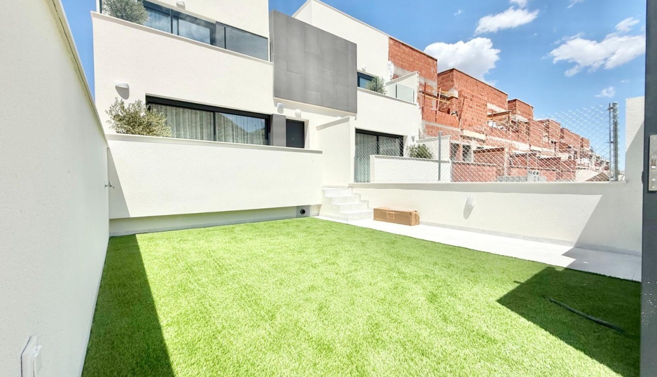 Nouvelle construction - Town House - Cox - San Fernando