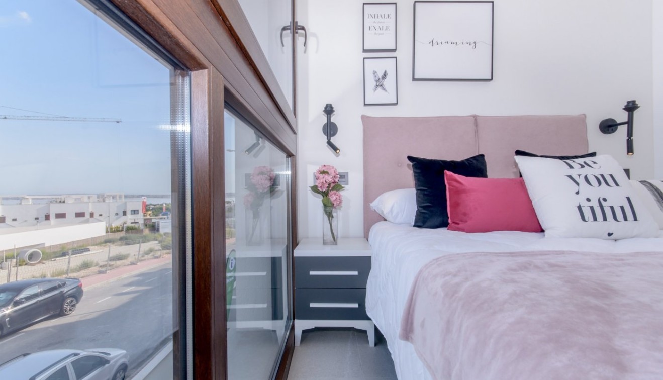 Novostavba - Bungalow - Torrevieja - Los Balcones