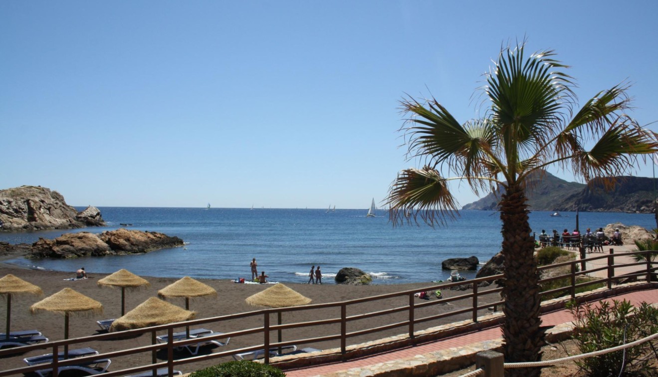 Novostavba - Town House - La Union - centro