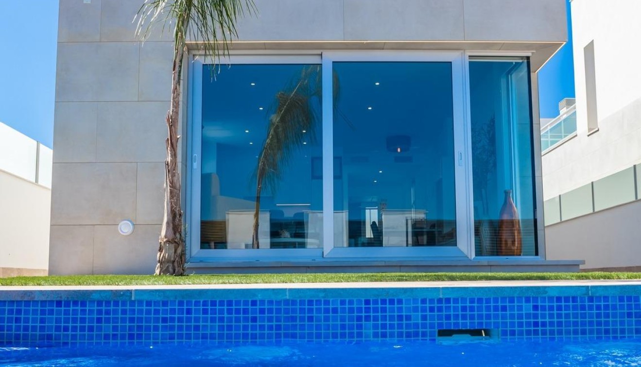 Novostavba - Villa - Los Alcázares - Torre del Rame