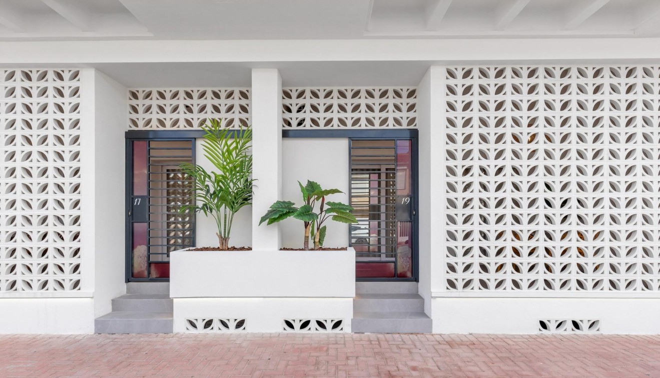 Nowo zbudowane - Apartament - Torrevieja - Playa Los Naufragos