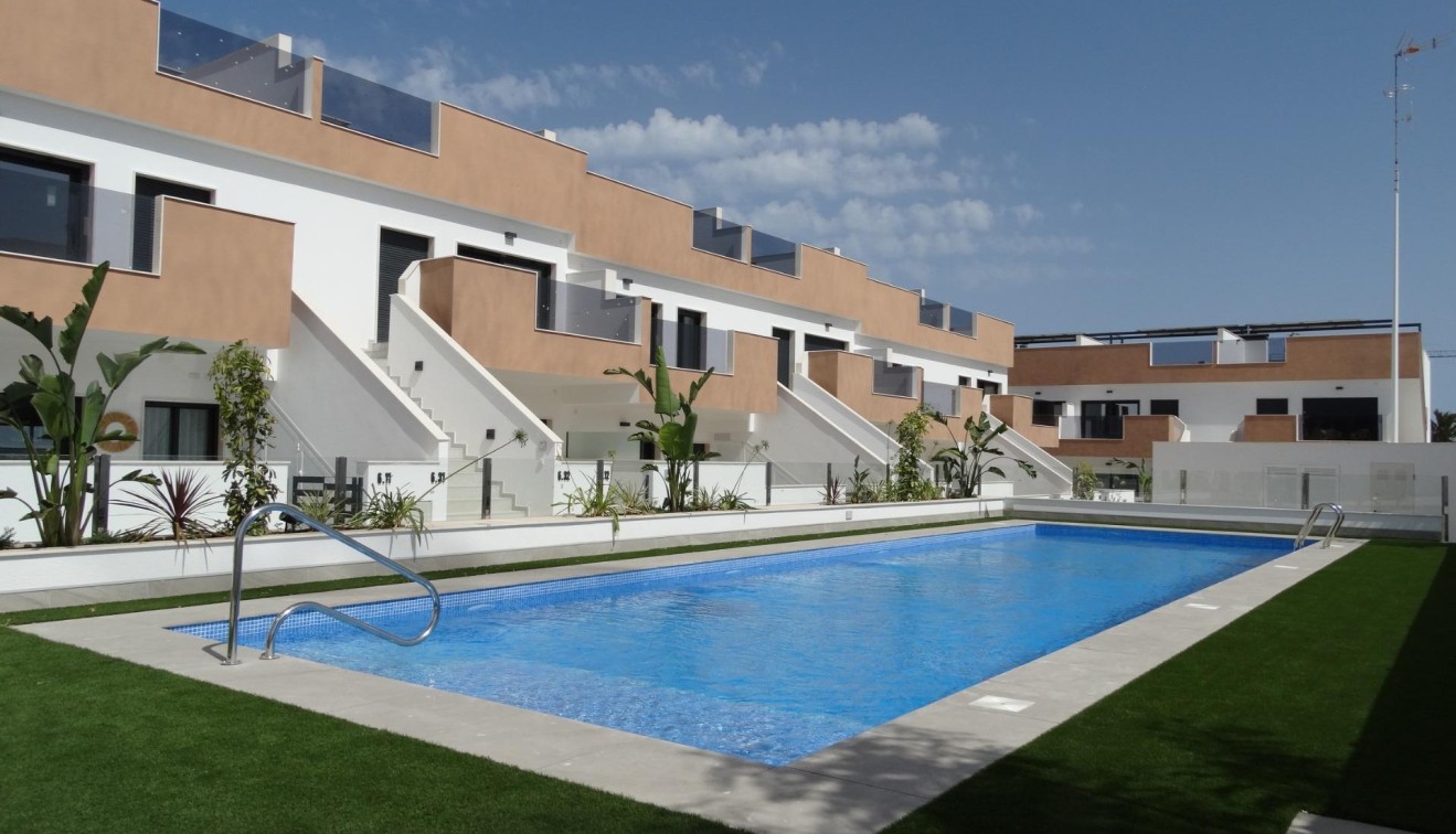Nowo zbudowane - Bungalow - Pilar de La Horadada - pueblo