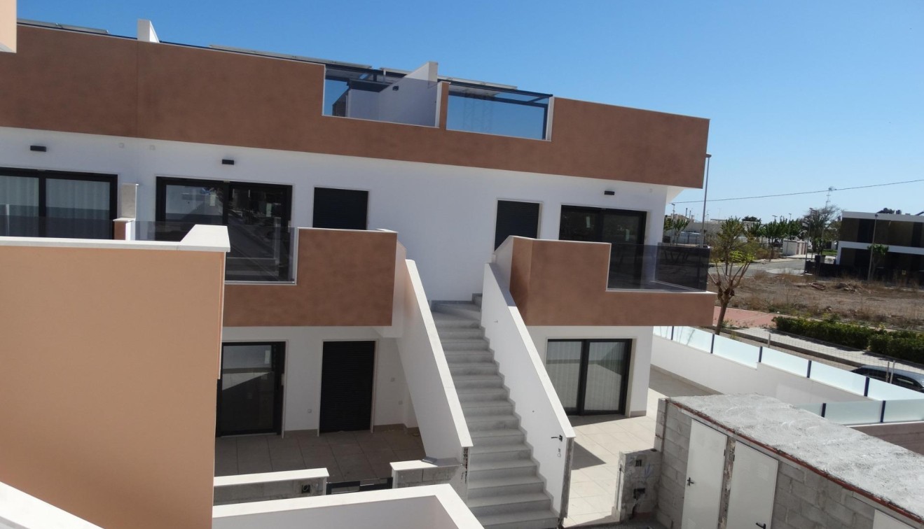 Nowo zbudowane - Bungalow - Pilar de La Horadada - pueblo