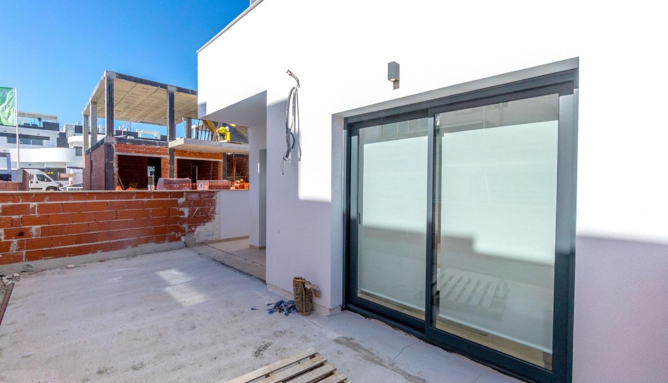 Nowo zbudowane - Bungalow - Torrevieja - Los Balcones