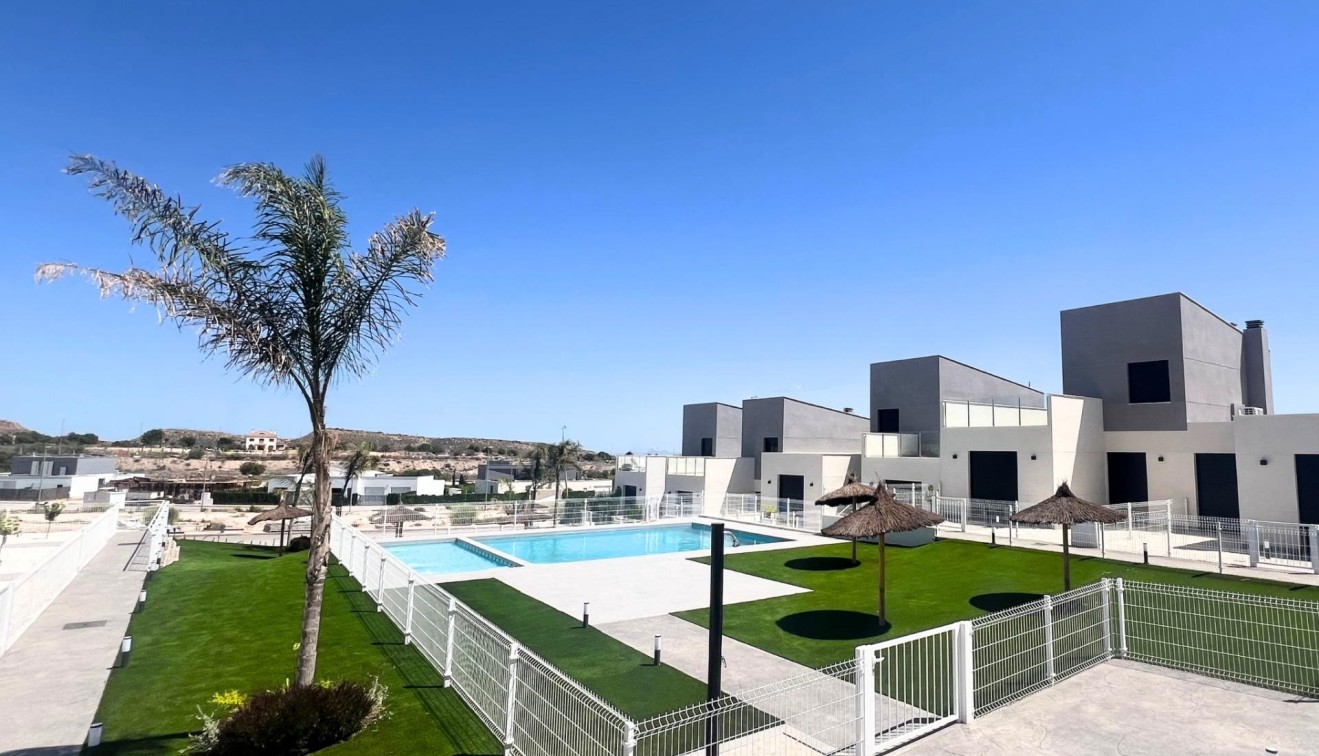 Nowo zbudowane - Town House - BAÑOS Y MENDIGO - Altaona Golf