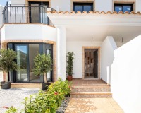 Nowo zbudowane - Town House - Cox - San Fernando