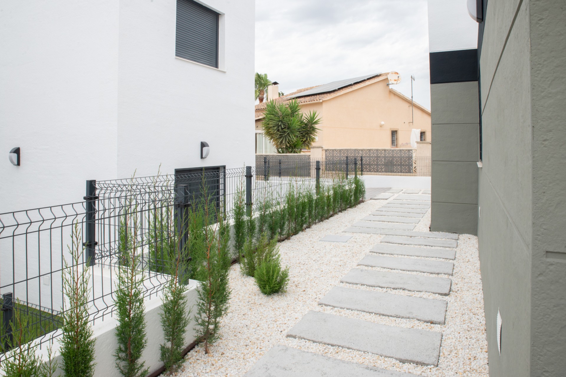 Nowo zbudowane - Willa - Busot, zona Bonalba Golf (Alicante) - Spain