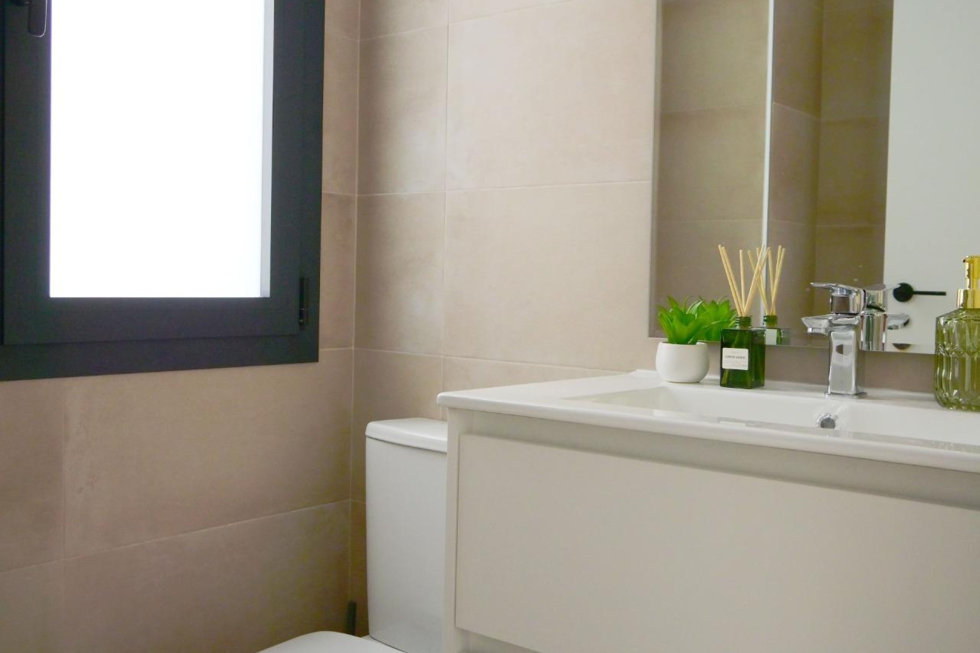 Nowo zbudowane - Willa - Dolores - polideportivo