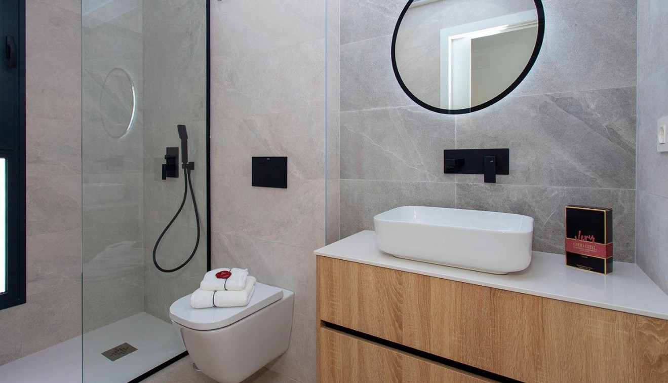 Nowo zbudowane - Willa - Sucina