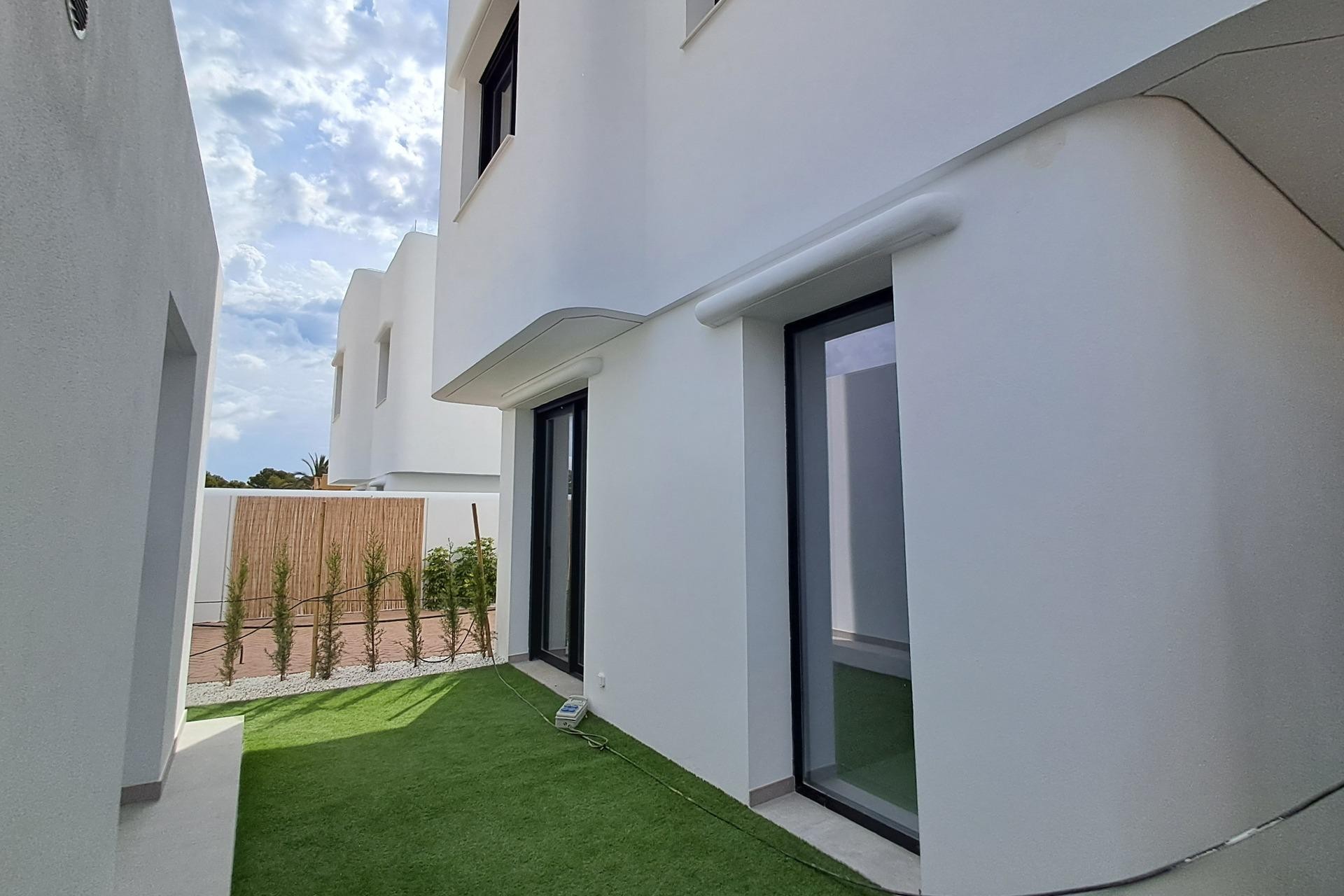 Nueva construcción  - Chalet - Alfas del Pi - El Albir
