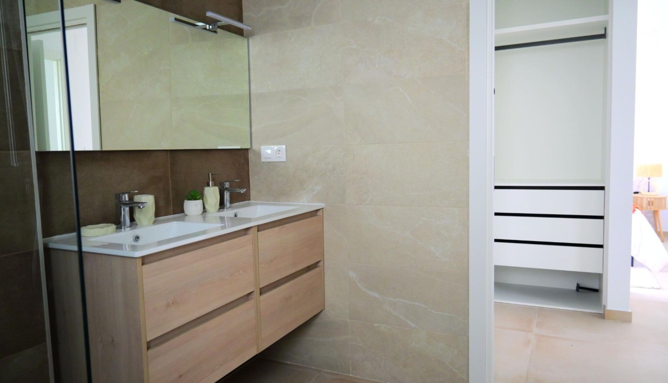 Nueva construcción  - Chalet - Dolores - polideportivo