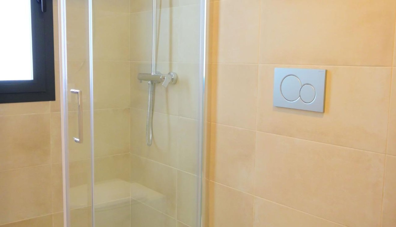 Nueva construcción  - Chalet - Dolores - polideportivo