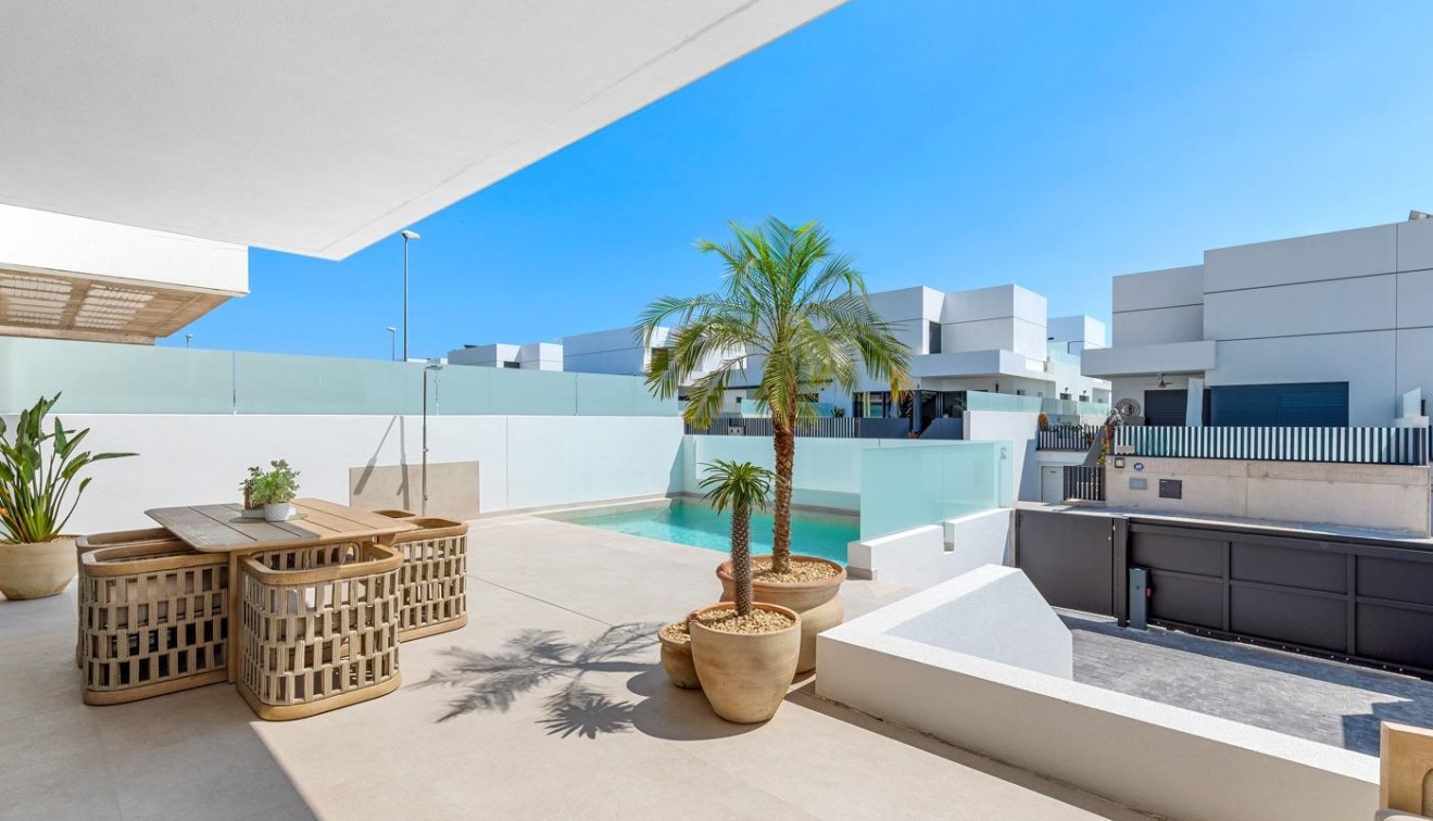 Nueva construcción  - Chalet - Dolores - Sector 3