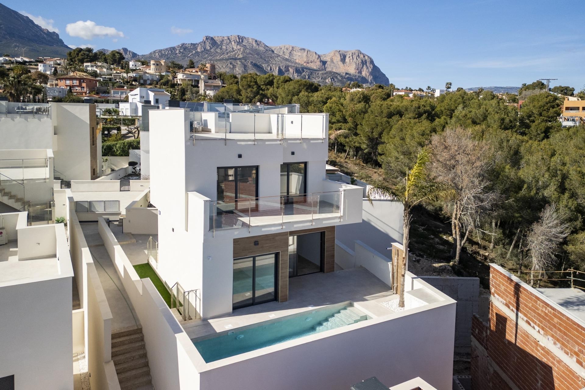Nueva construcción  - Chalet - La Nucia - Urb. Don Mar