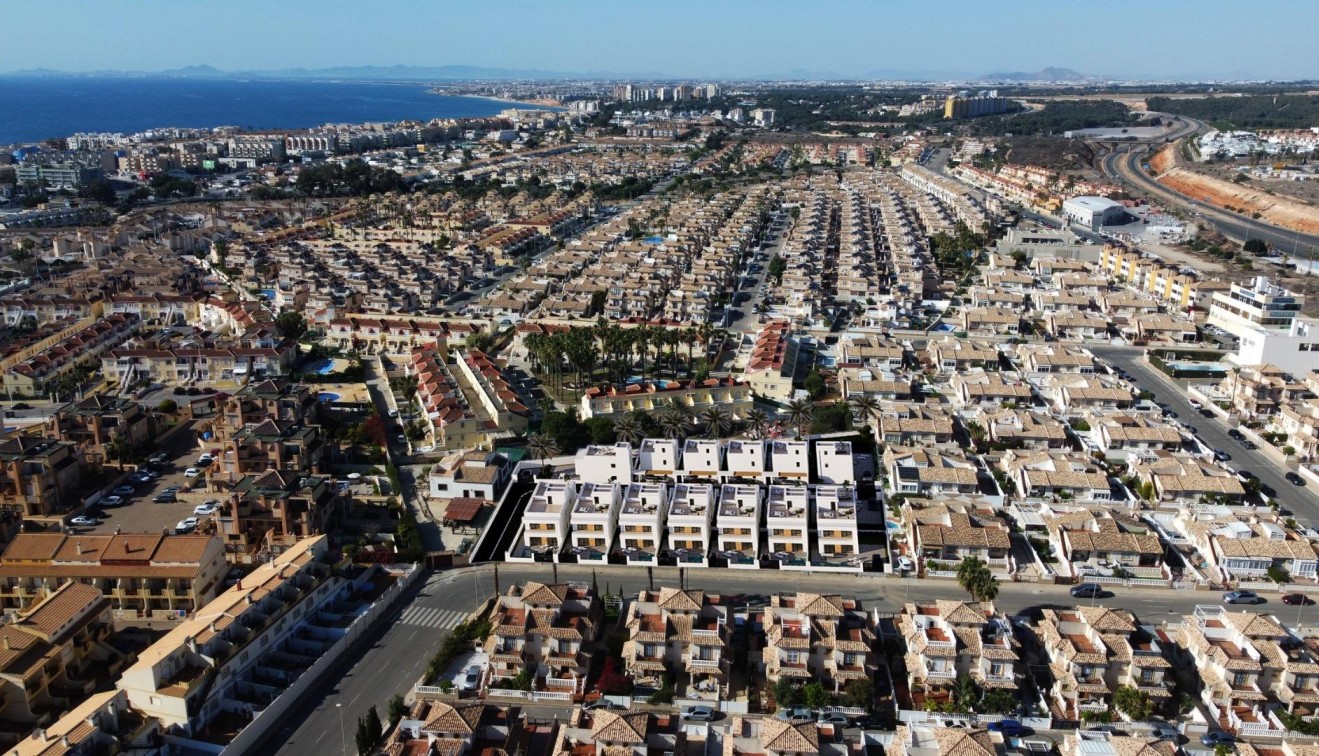 Nueva construcción  - Chalet - Orihuela costa - La Zenia