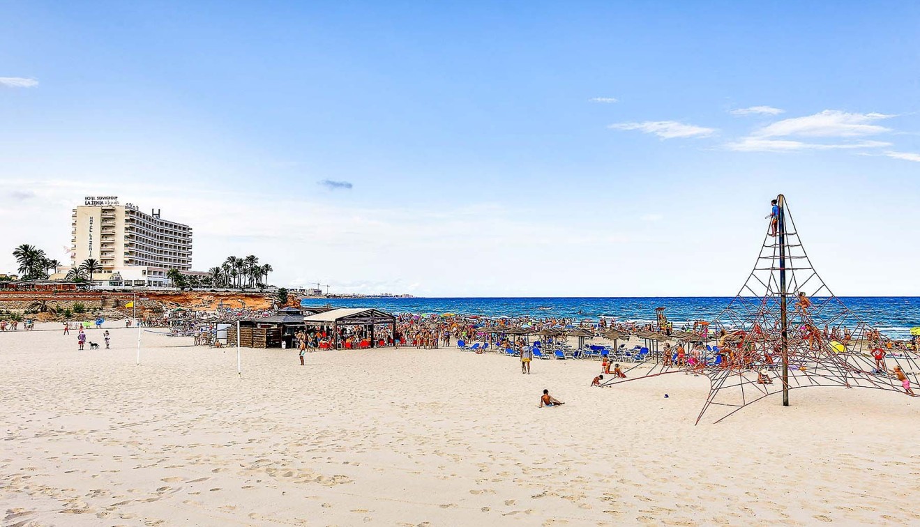 Nueva construcción  - Chalet - Orihuela costa - La Zenia