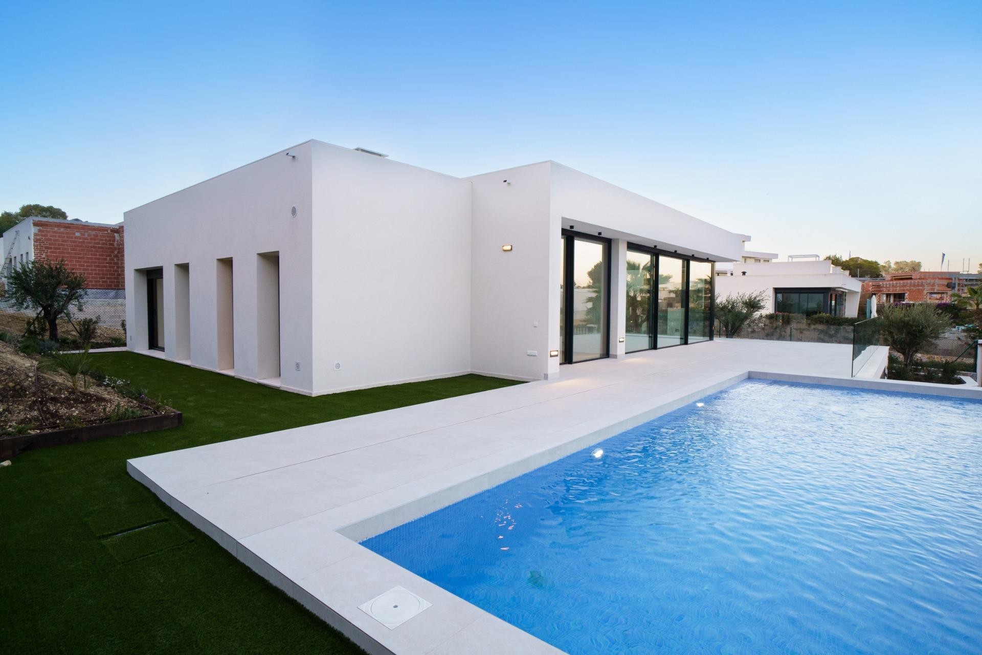 Nueva construcción  - Chalet - Orihuela - Las Colinas