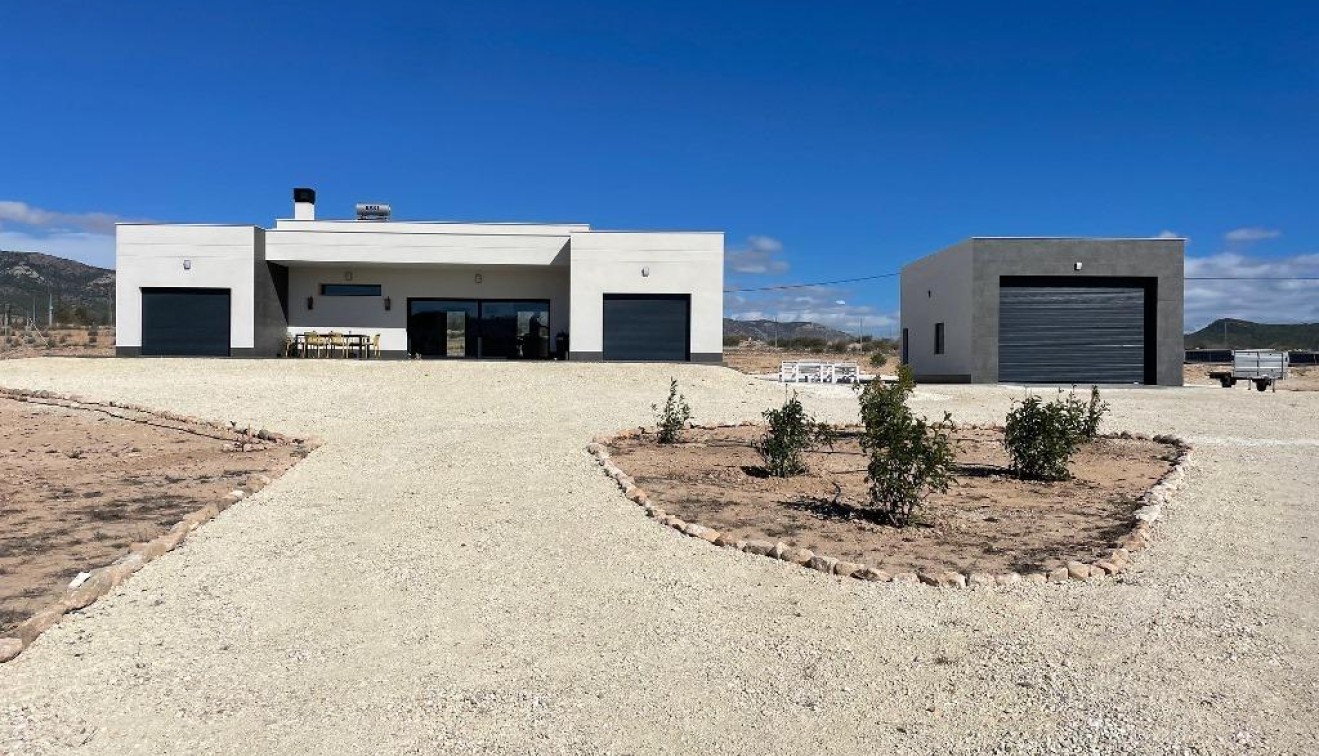 Nueva construcción  - Chalet - Pinoso - Camino Del Prado