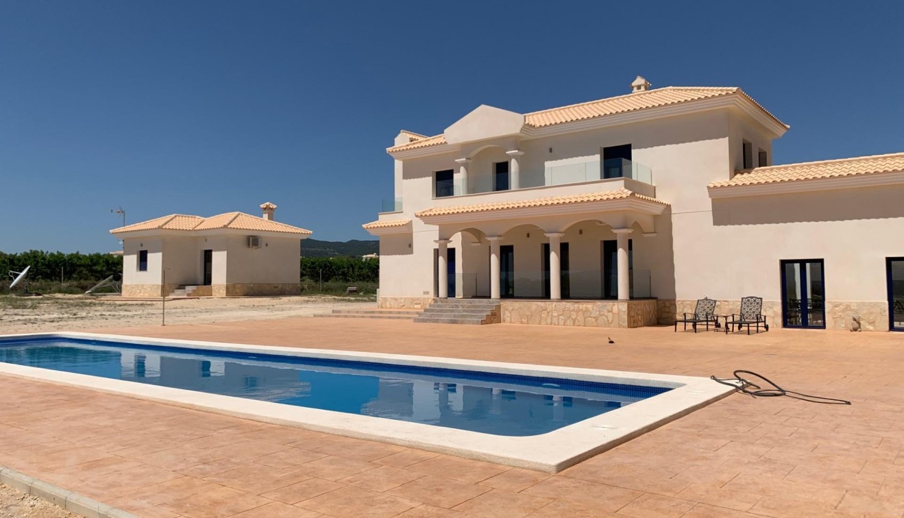 Nueva construcción  - Chalet - Pinoso - Camino Del Prado