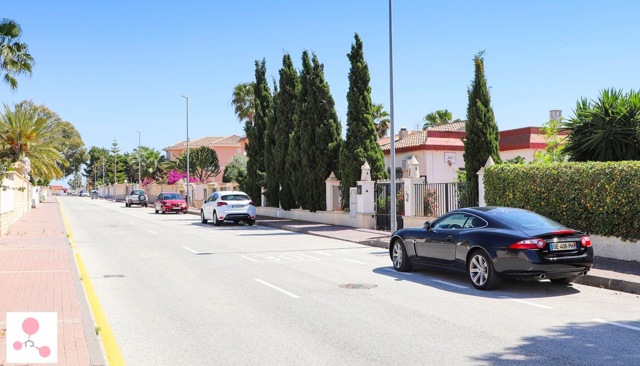 Nueva construcción  - Chalet - San Fulgencio - La Escuera