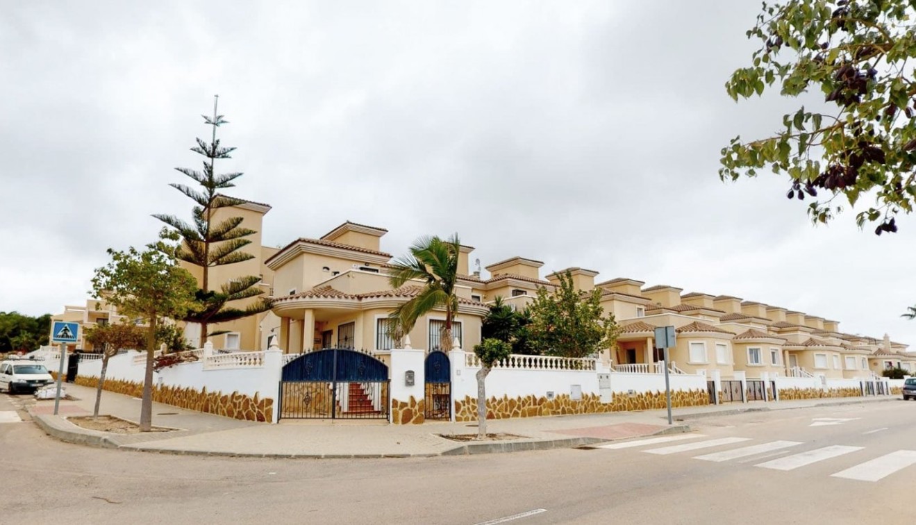 Nueva construcción  - Chalet - San Miguel - Cerro del Sol