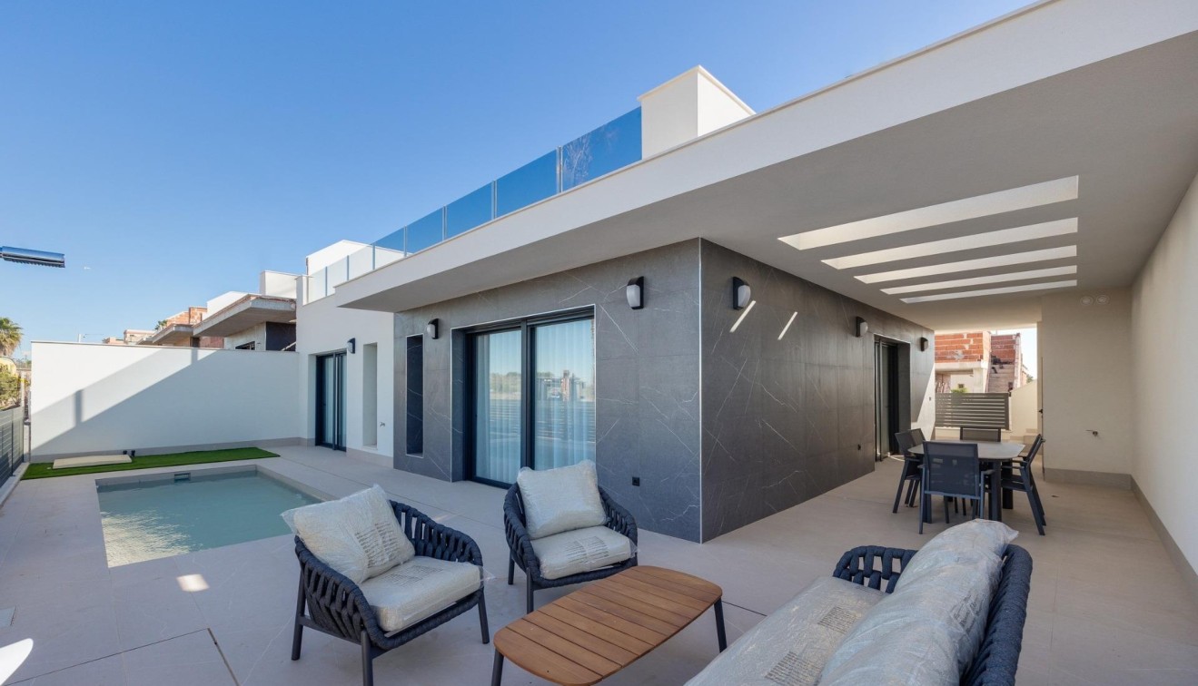 Nueva construcción  - Chalet - Torrevieja - Sector 25