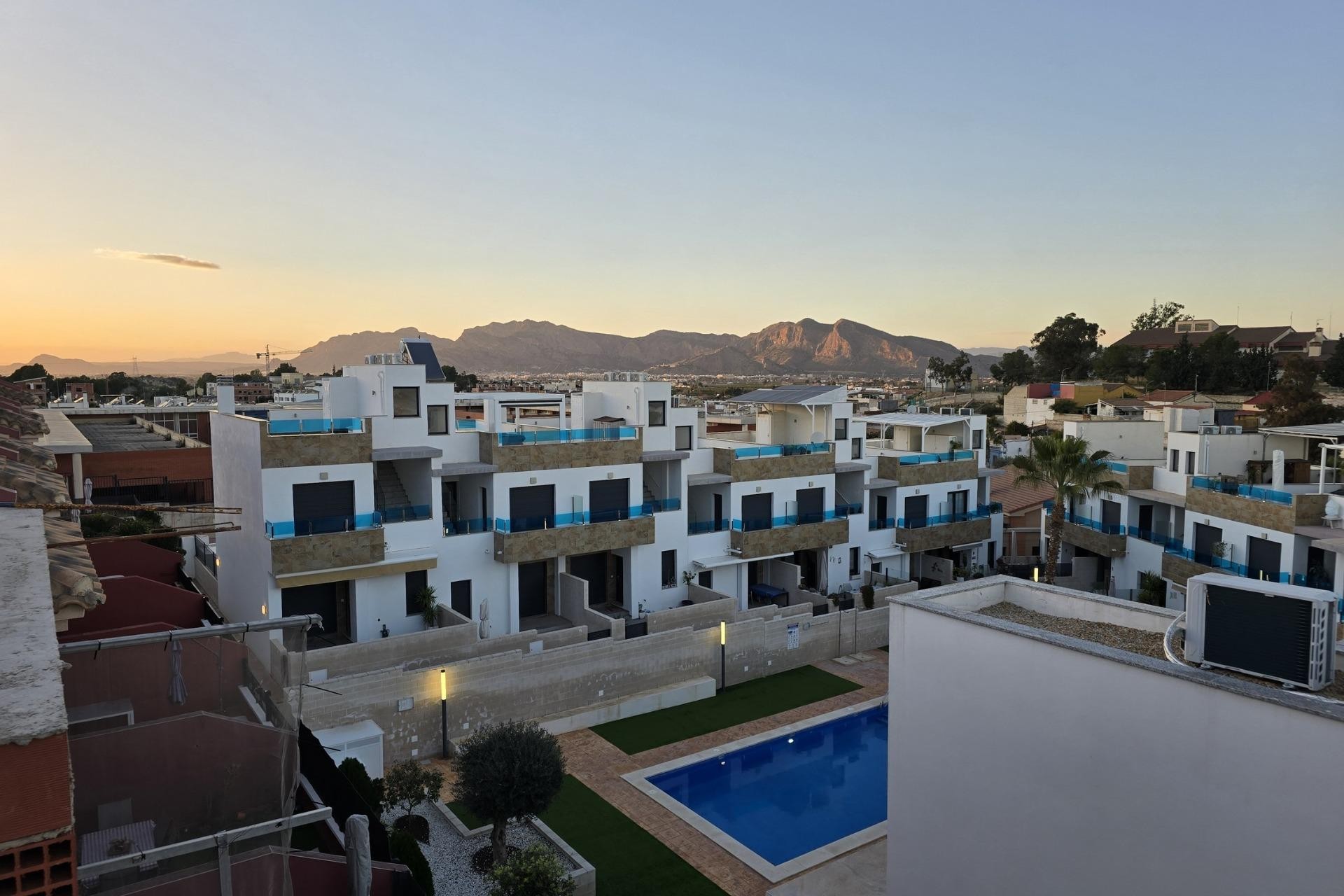 Nybygg - Town House - Bigastro - pueblo