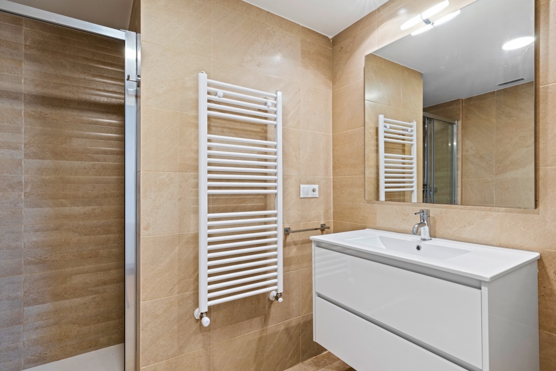 Prodej - Apartment - Alicante - Playa San Juan