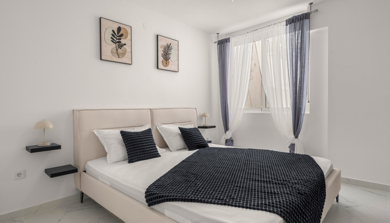 Prodej - Apartment - Torrevieja - Playa de El Cura