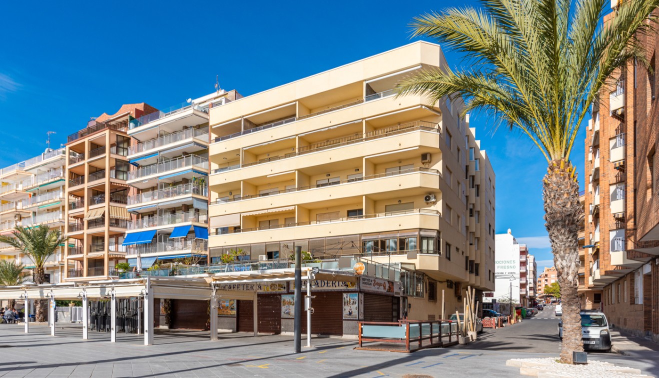 Prodej - Apartment - Torrevieja - Playa de los locos
