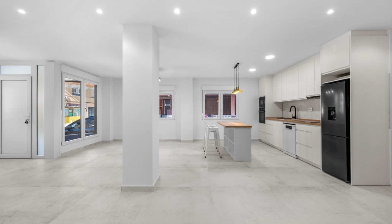 Prodej - Apartment - Torrevieja - Playa del Acequión