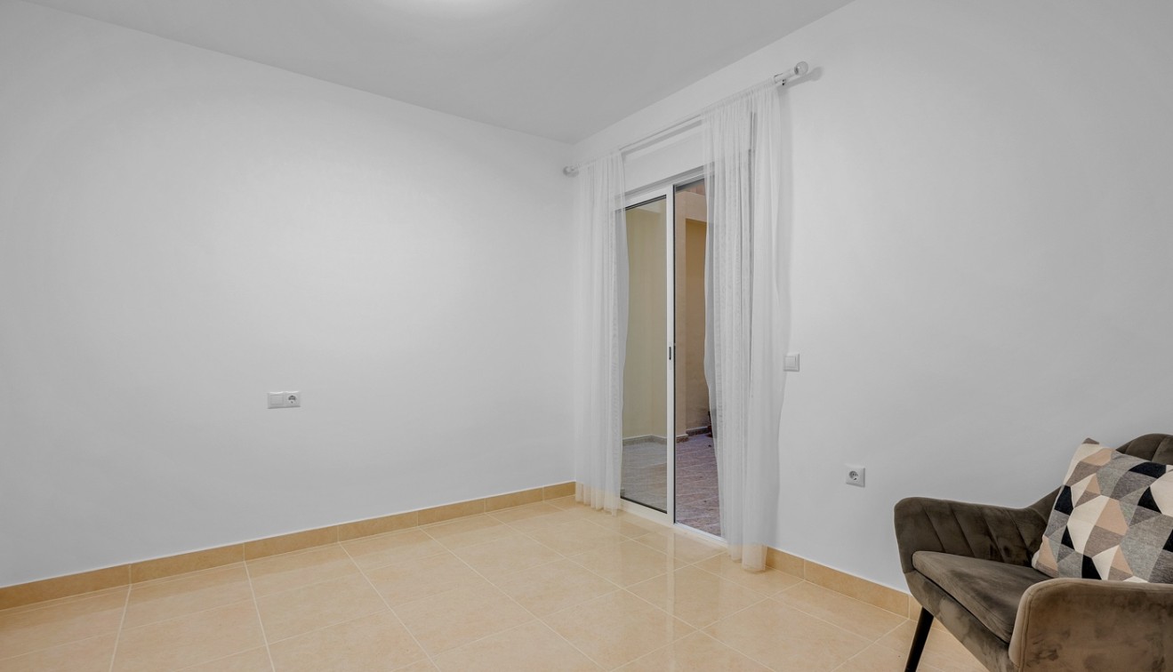 Prodej - Apartment - Torrevieja - Playa del cura