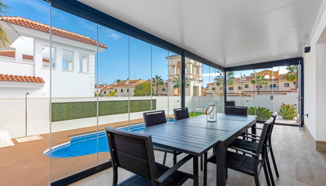 Prodej - Chalet - Ciudad Quesada - Rojales